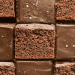 BOLO DE CHOCOLATE MAIS FÁCIL