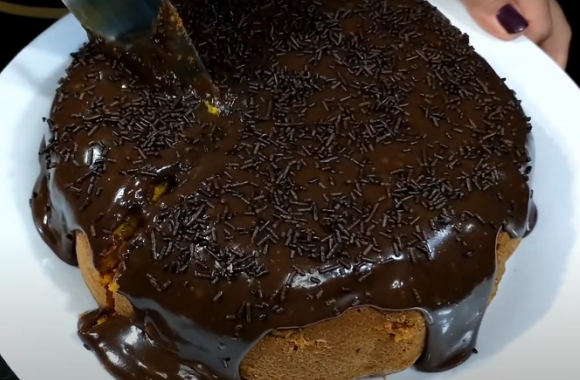 Bolo-de-cenoura-vulcão-como-ficou