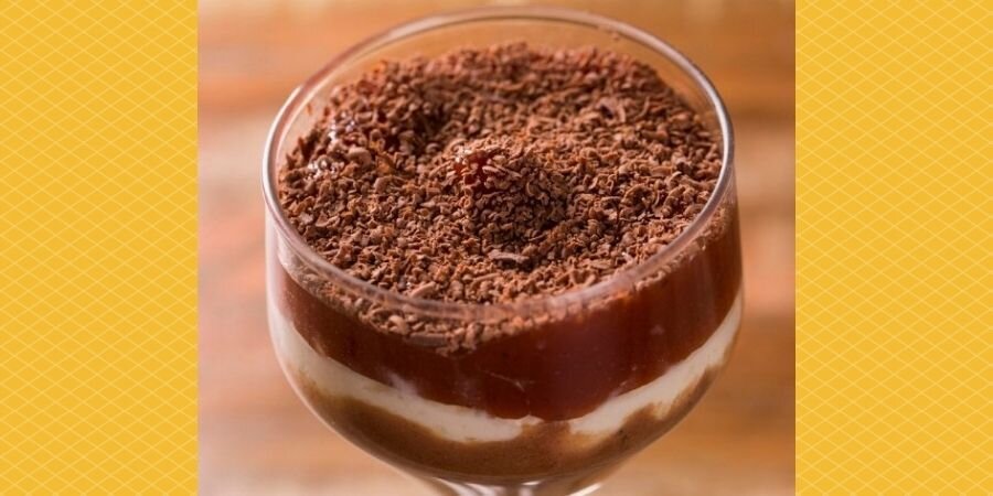 Pavê gelado! Uma delícia de sobremesa com chocolate para servir!