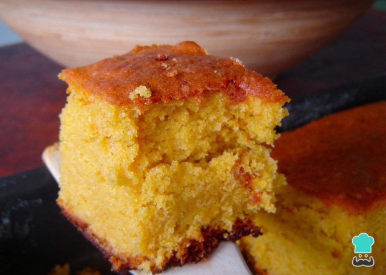 Bolo de cenoura saudável com farinha de linhaça, facílimo de fazer