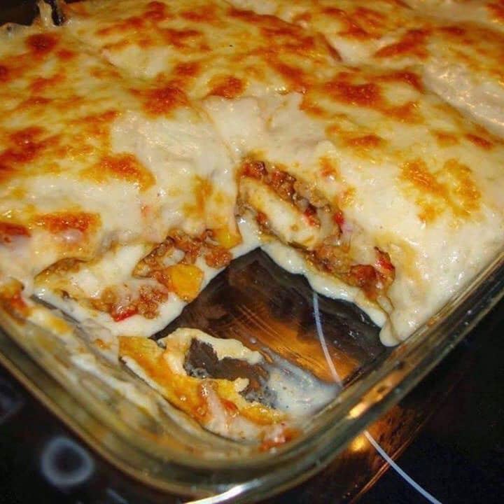 lasanha com massa de panqueca muito saborosa