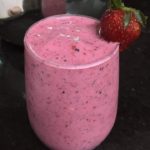 smoothie de banana com frutas