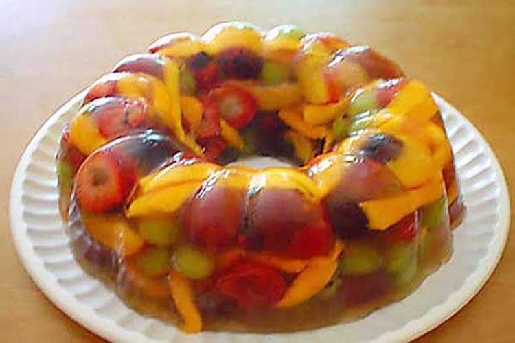 como fazer gelatina com salada de frutas