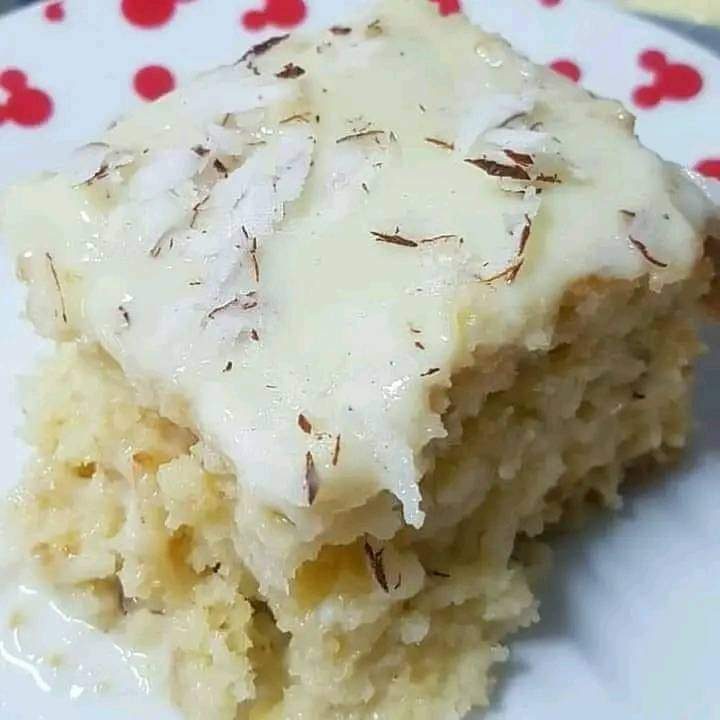 bolo de coco molhadinho com calda de três leites