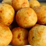 bolinho de batata com frango