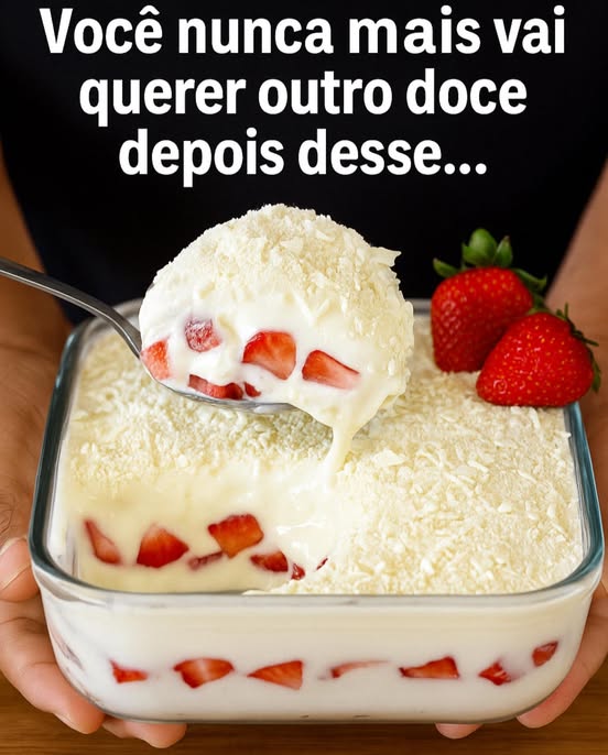 bolo nuvem de leite ninho com morango